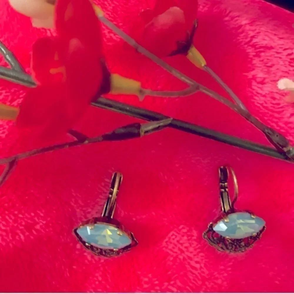 Swarovski teardrop Crystal Rhinestone Earrings